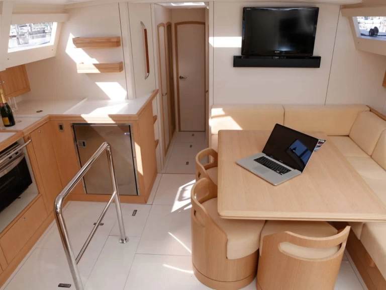 Noleggio Barca a vela Alubat con patente nautica