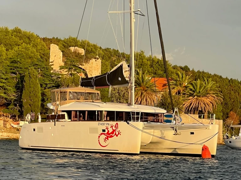 Lagoon Lagoon 450 Sport Top da affittare a  Punat