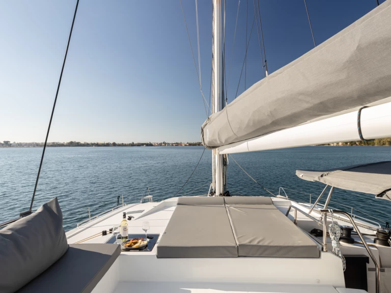 Noleggio Catamarano Fountaine Pajot con patente nautica