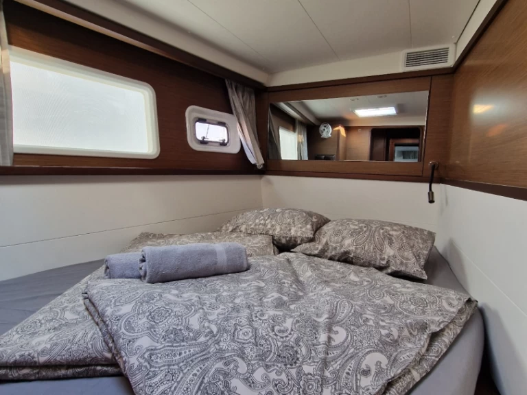 Noleggio barche Lagoon Lagoon 450 Sport Top a Punat su Samboat