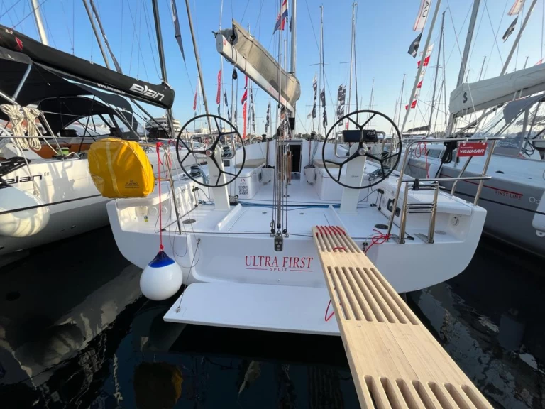 Noleggiare una Bénéteau First 36 a Spalato