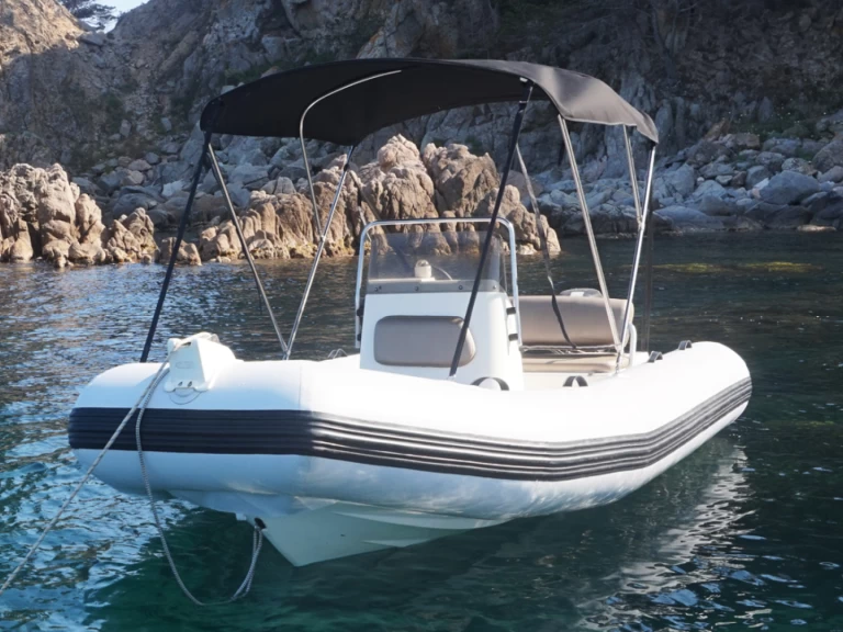 Noleggio Gommone Zodiac con patente nautica