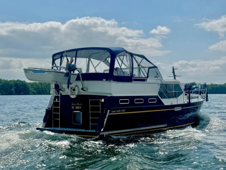 Motoryacht Aqua Yacht 1200 da affittare a  Waren (Müritz)