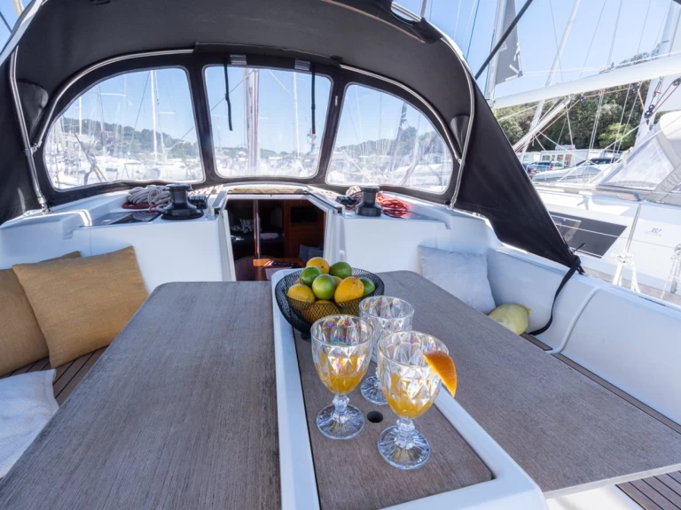 Noleggio Barca a vela Dufour con patente nautica