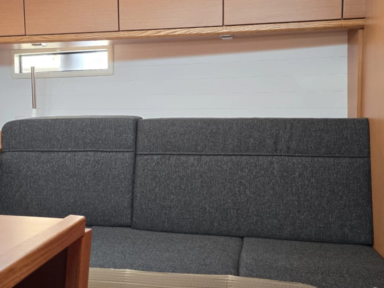 Noleggio a Zara – Bavaria Cruiser 37 su SamBoat