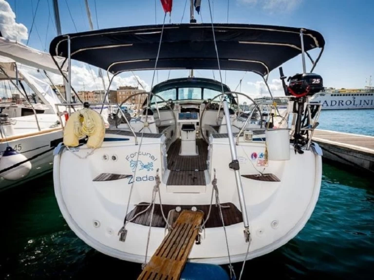 Bavaria Cruiser 50 da affittare a  Volos