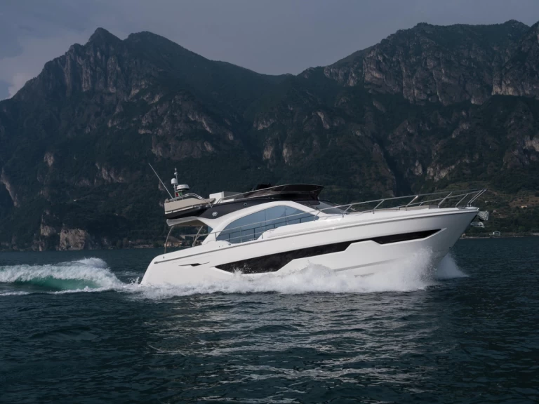 Noleggio Yacht di lusso a Sukošan – Sessa Marine Sessa F48