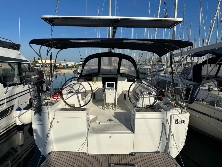 Noleggiare una Jeanneau Sun Odyssey 449 a Sukošan