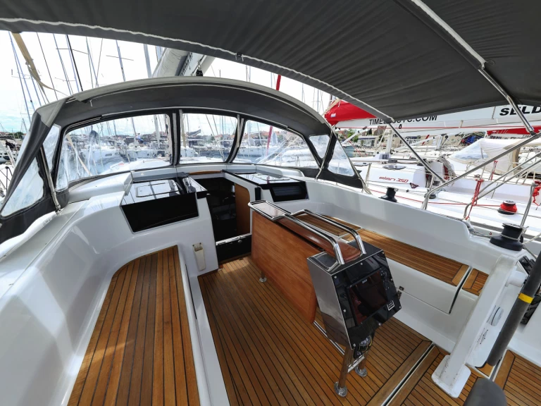 Hanse Hanse 418 da affittare a  Zaravecchia (Biograd)