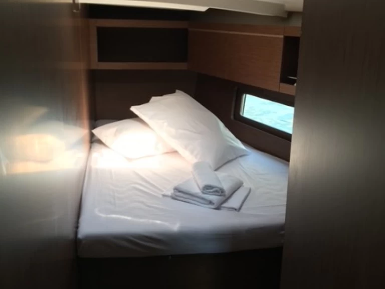 Noleggio Barca a vela Bénéteau con patente nautica