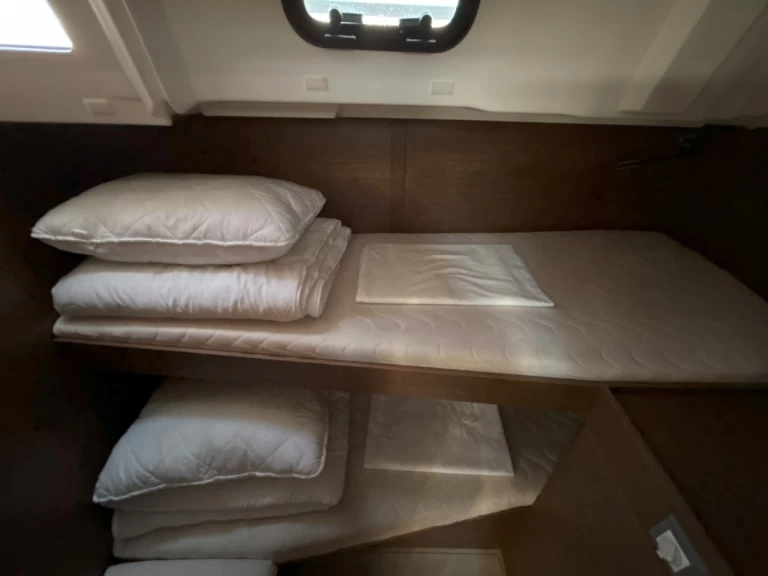 Noleggio Barca a vela Bénéteau con patente nautica