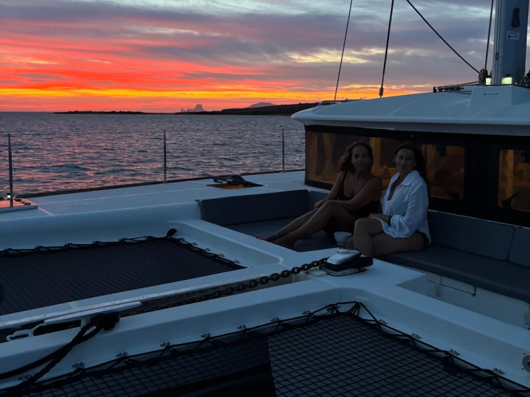 Noleggio Catamarano con o senza skipper Lagoon a Marina Ibiza