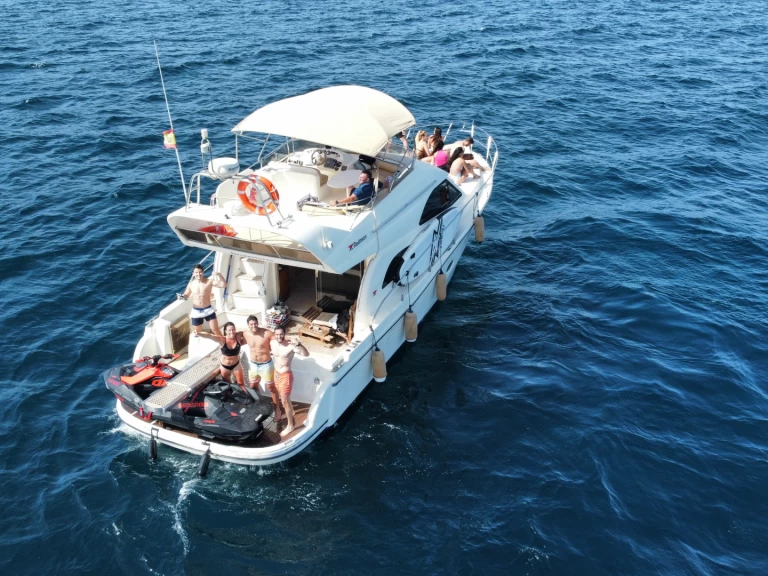 Barca a motore a noleggio a Marbella al miglior prezzo