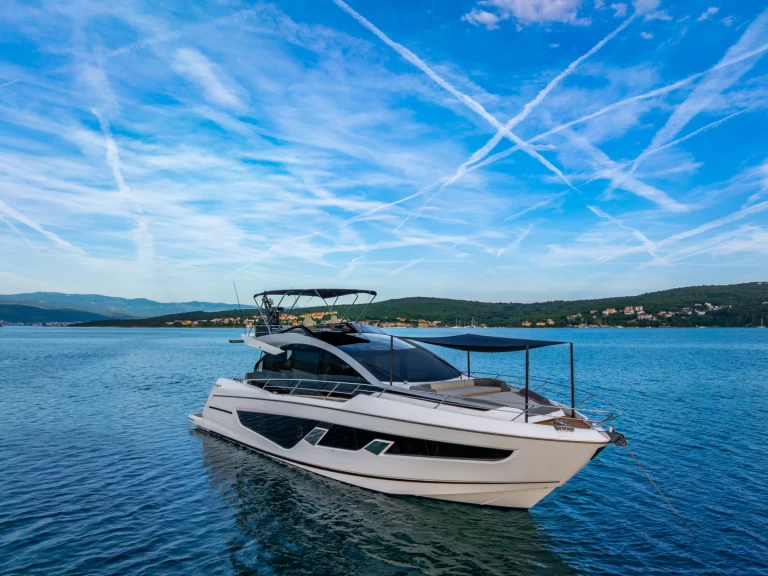 Noleggio Yacht di lusso con o senza skipper Sunseeker a Fiume