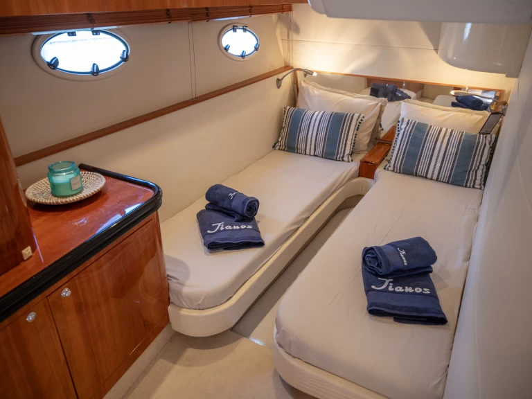 Noleggiare una Elan Elan Power 42 a Palioúri