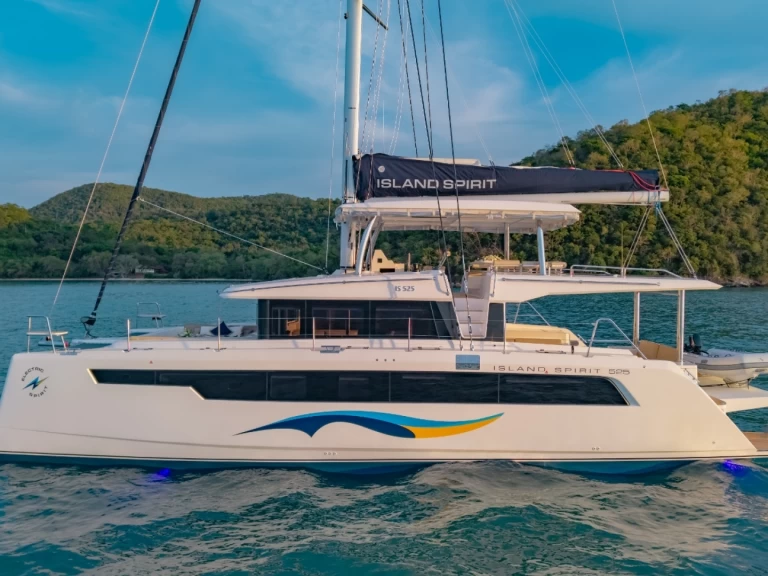 Noleggio barche Island Spirit Yachts Island Spirit 525E a Mai Khao su Samboat
