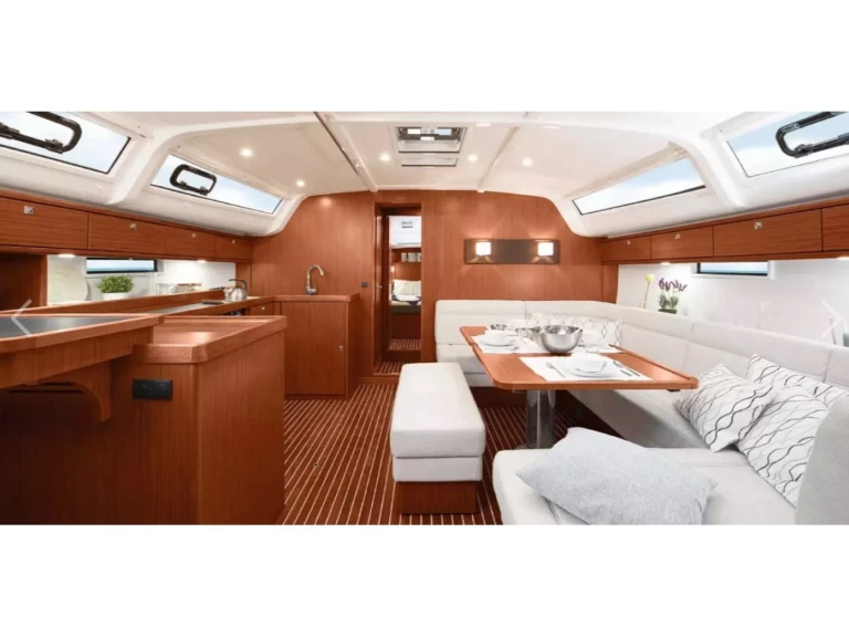 Barca a vela a noleggio a Skiathos al miglior prezzo