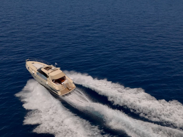 Noleggiare una Elan Elan Power 42 a Palioúri