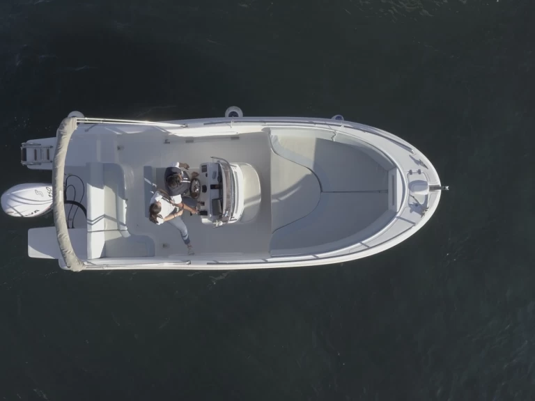 Noleggiare una Allegra Boats all 21 open a Cetara