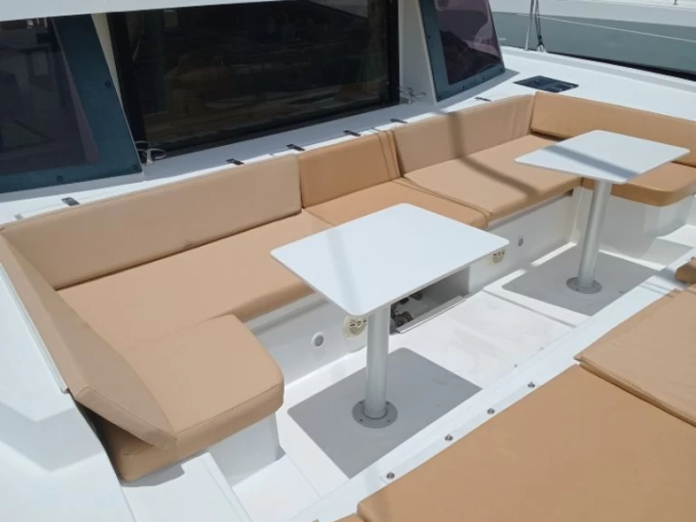 Noleggio Catamarano a Praslin Island – Bali Bali 4.5