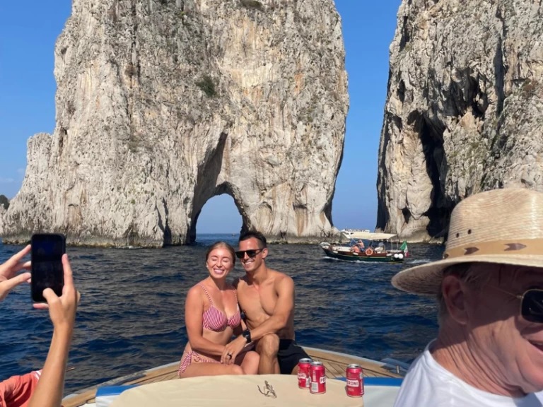 Noleggio barche Capri economico 38 sport