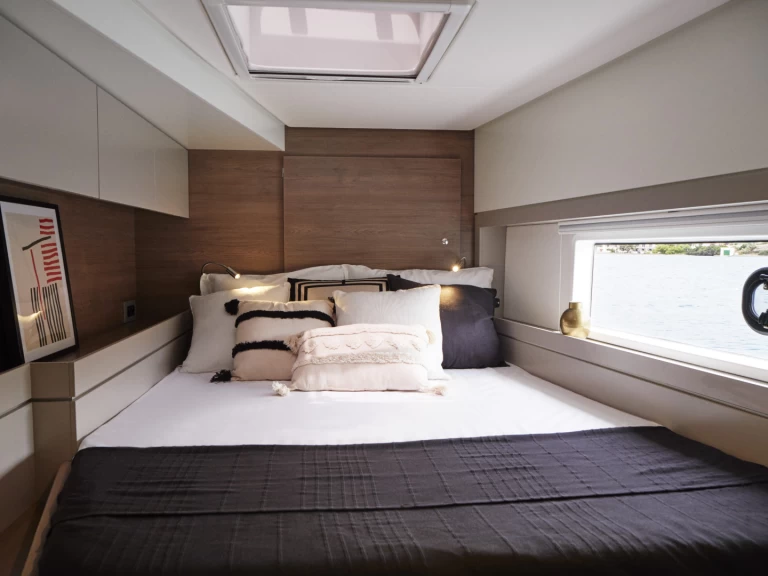 Catamarano a noleggio a Ibiza Magna al miglior prezzo