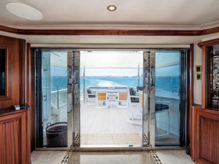 Noleggio Yacht di lusso Westport con patente nautica