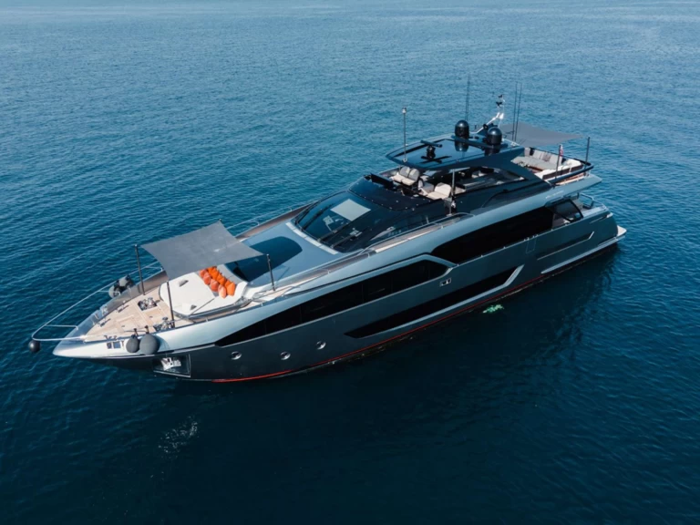 Noleggiare una Riva ELLA a Ibiza