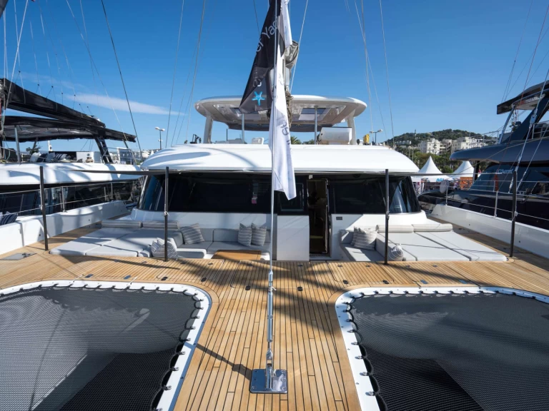 Noleggio Yacht di lusso Sunreef con patente nautica