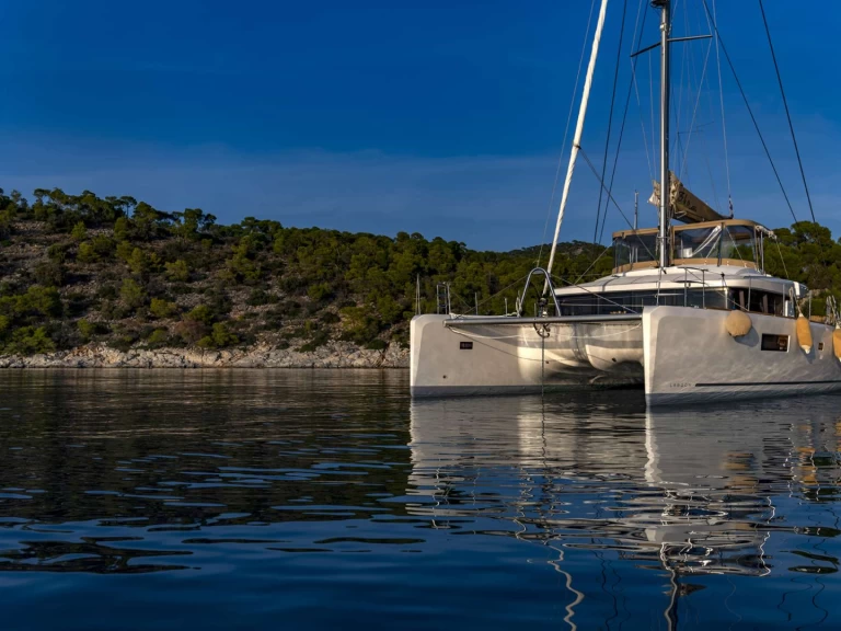 Noleggio barche Lagoon FLO a Néa Péramos su Samboat