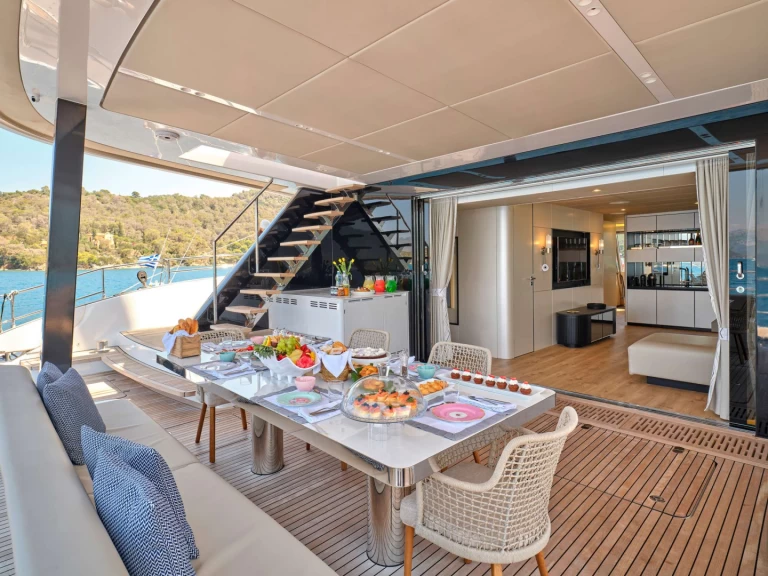 Noleggio Yacht di lusso a Termoli – Sunreef GENNY