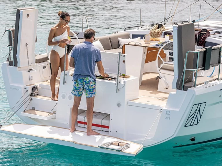 Noleggiare una Dufour Dufour 41 a Palermo