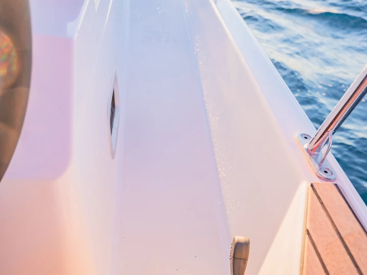 Noleggio barche Jeanneau Sun Odyssey 410 a Lávrio su Samboat