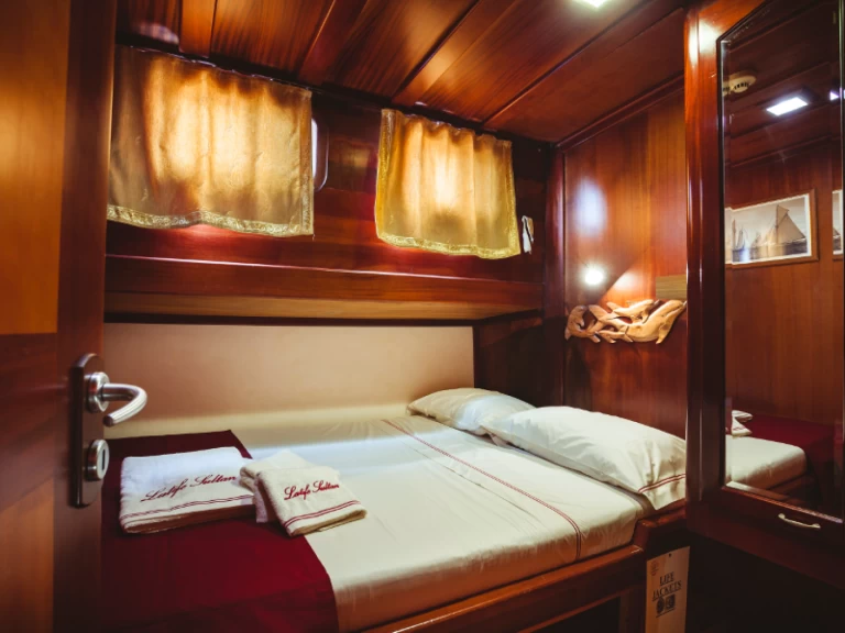  Latife Sultan da affittare a  Milazzo