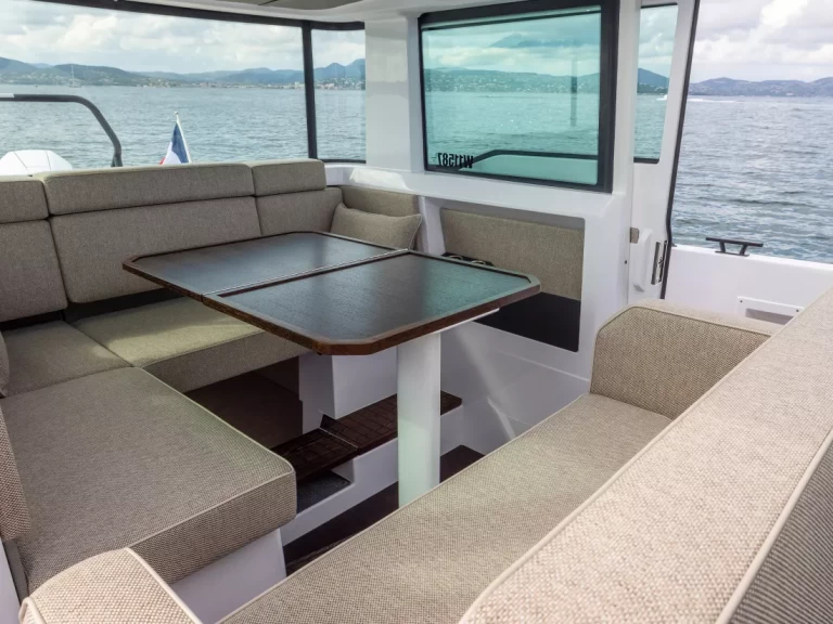 Noleggio barche Axopar Axopar 37 XC Cross Cabin a Kalamata (Municipality) su Samboat