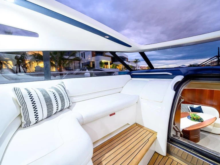 Noleggio Barca a motore Princess con patente nautica