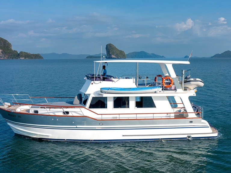 Noleggio barche Grand Banks Grand Banks 52 a Phuket (City) su Samboat