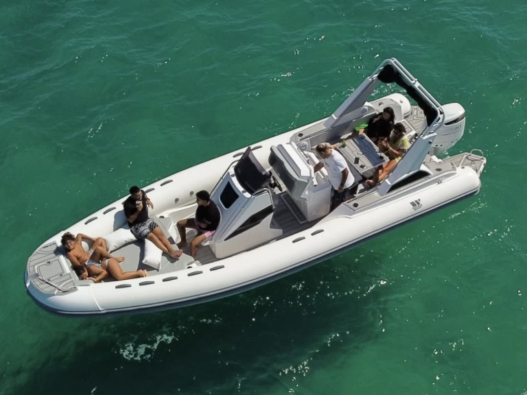 Noleggio Barca a motore Tiger topline con patente nautica