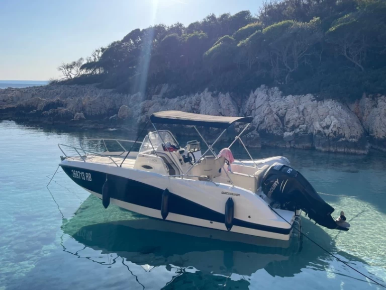 Noleggio Barca a motore con o senza skipper Quicksilver a Arbe