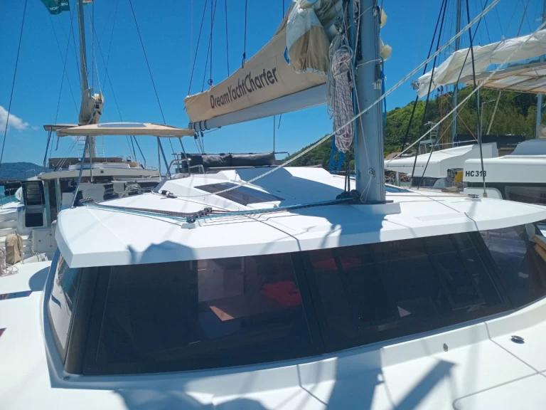 Noleggio Catamarano a Praslin Island – Fountaine Pajot Saona 47
