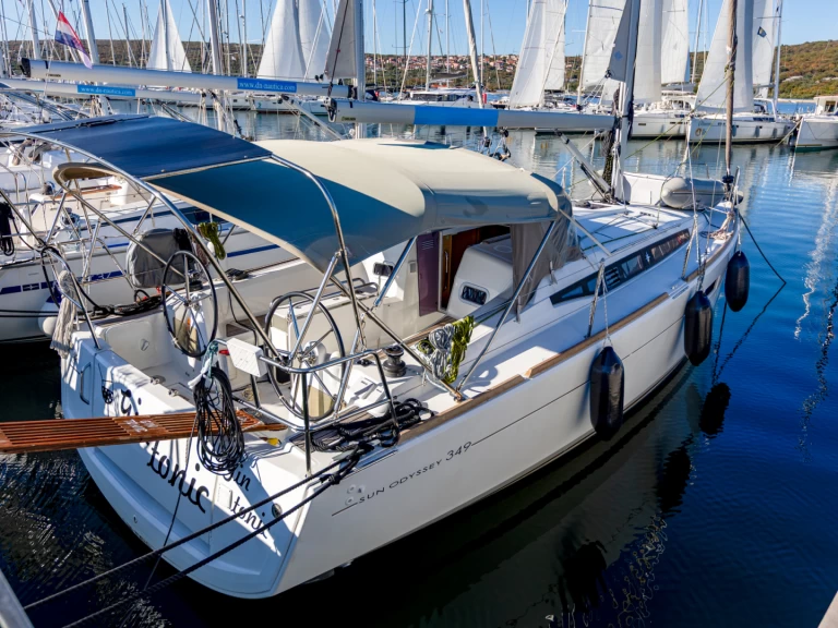 Noleggio barche Punat economico Sun Odyssey 349