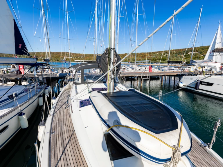 Jeanneau Sun Odyssey 440 da affittare a  Punat