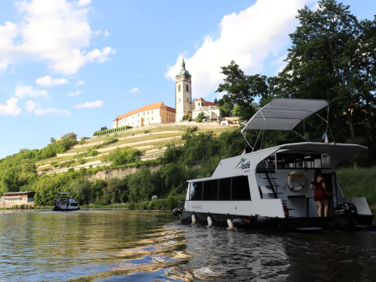 Noleggio barche Mělník economico YB35