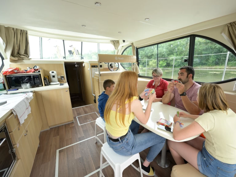 Noleggio Houseboat a Grez-Neuville – Nicols Yacht Premium Groupe XL 8-12 p.