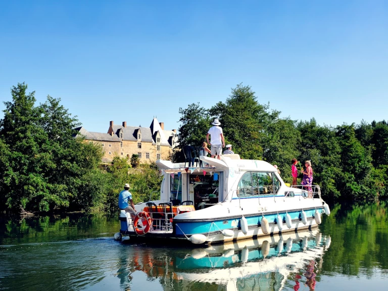 Noleggio a Grez-Neuville – Nicols Yacht Confort Family 6-10 p. su SamBoat