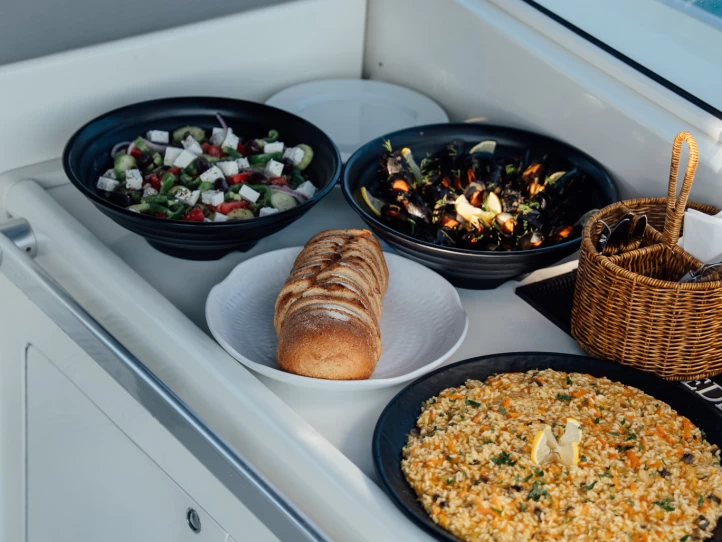 Noleggiare una Alphamarine 50ft a Ornós