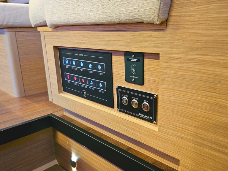 Noleggio Catamarano Lagoon con patente nautica