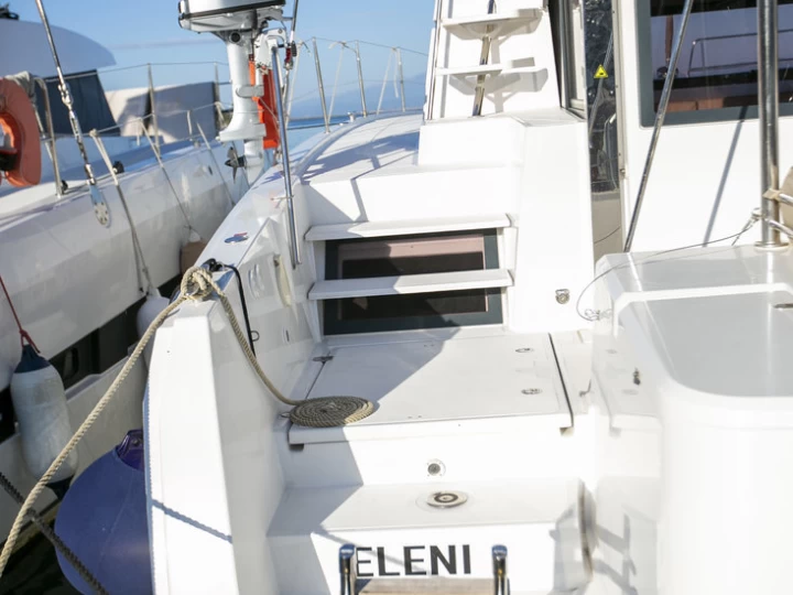 Catamarano a noleggio a Plataniás al miglior prezzo