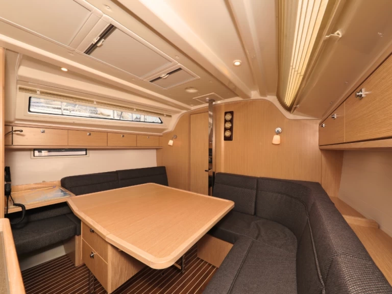 Noleggio barche Bavaria Cruiser 37 a Pirovac su Samboat