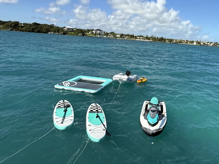 Noleggio barche Bali Bali 4.4 a Nassau su Samboat